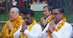 Read more about the article Tổng thống Sri Lanka chiêm bái cây bồ đề thiêng chùa Bái Đính