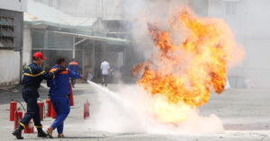 Read more about the article TPHCM tập huấn phòng cháy chữa cháy cho 200 tài xế xe bồn, nhân viên cây xăng