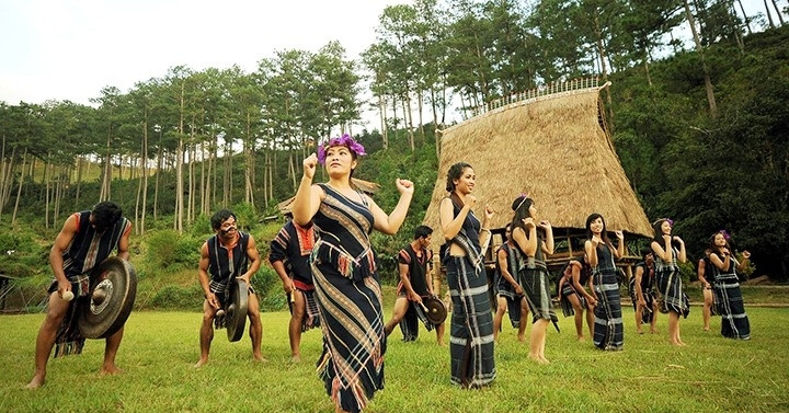 You are currently viewing Trải nghiệm không gian văn hóa cao nguyên Lâm Đồng tại Hồ Gươm