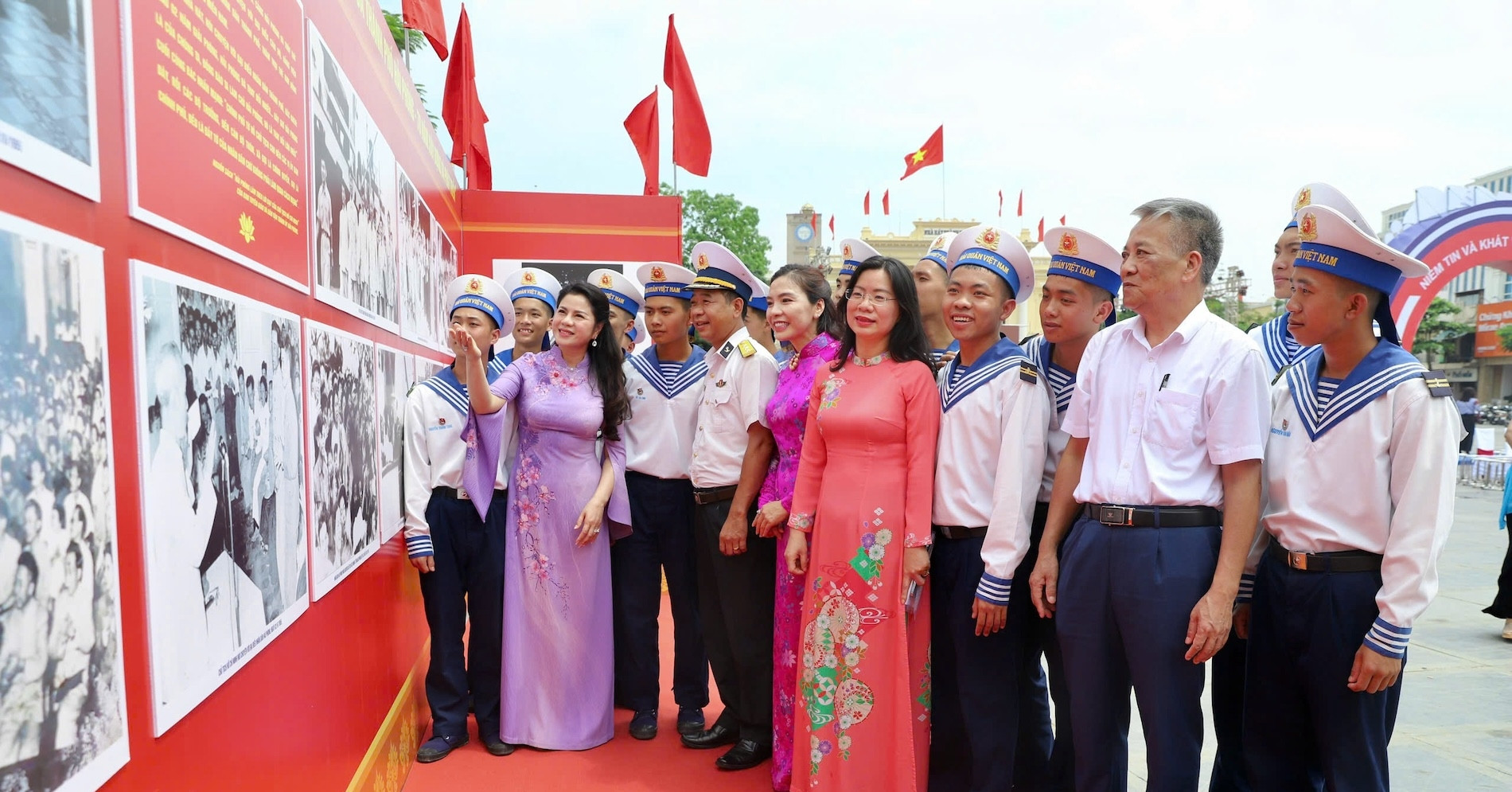 You are currently viewing Triển lãm thành tựu 70 năm xây dựng và phát triển Hải Phòng 