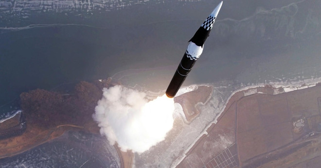 You are currently viewing Triều Tiên bất ngờ phóng nhiều tên lửa đạn đạo ra biển