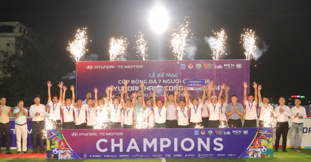 You are currently viewing Tuyển thủ Việt Nam sắp đấu các ngôi sao bóng đá phủi