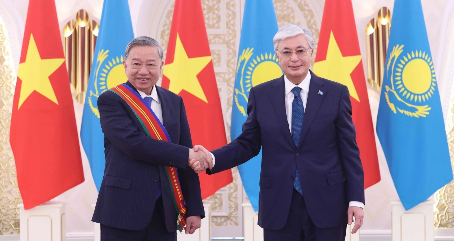 You are currently viewing Việt Nam và Kazakhstan nâng cấp quan hệ lên Đối tác chiến lược
