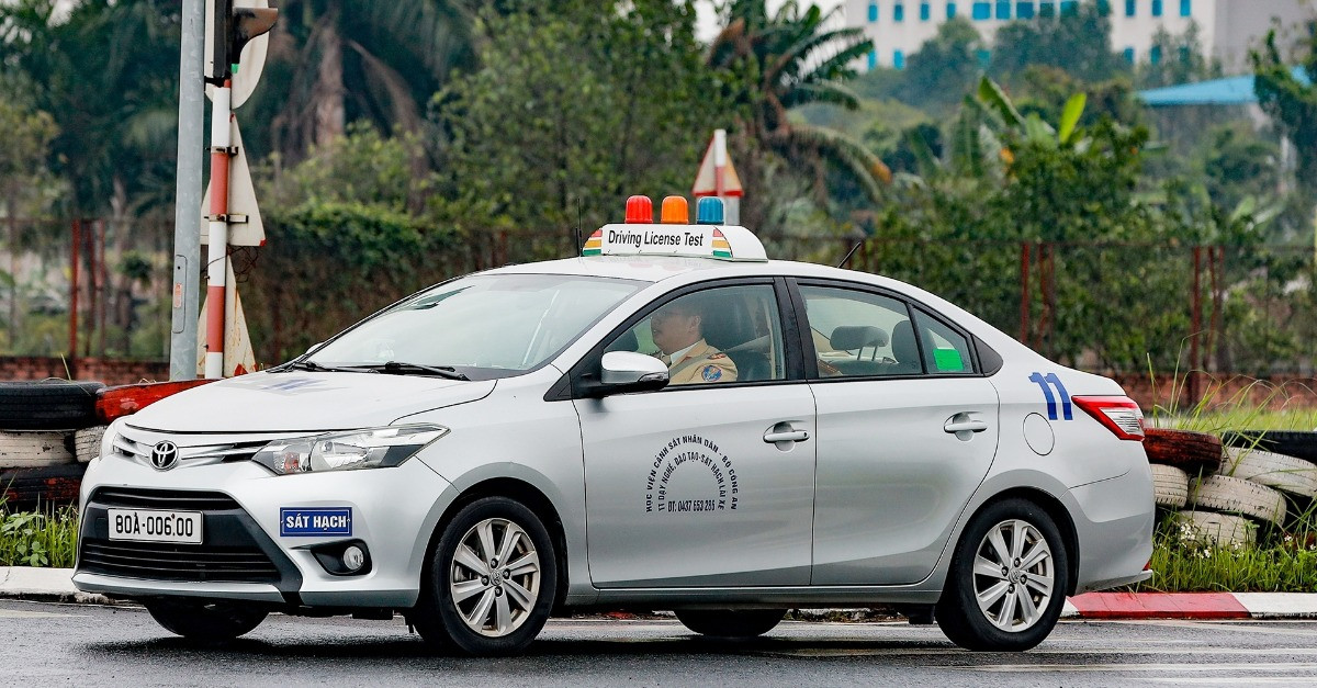 You are currently viewing Bộ Công an áp dụng bộ 600 câu hỏi sát hạch lái xe mới, không thể học mẹo