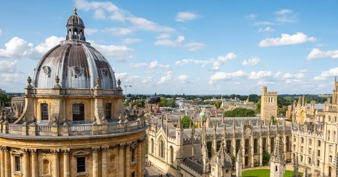 You are currently viewing Yêu cầu điểm TOEFL iBT của hơn 30 đại học danh tiếng thế giới