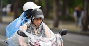 Read more about the article Miền Bắc nắng gián đoạn, vẫn mưa giông vào chập tối