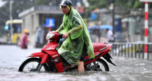 Read more about the article Mưa giông nhiều nơi trên cả nước, Hà Nội nắng 33 độ