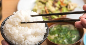 Read more about the article 3 mẹo ăn cơm nguội sẽ tốt hơn cơm nóng, giảm béo, hạ đường huyết