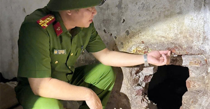 You are currently viewing Bản tin sáng 9/6: Hai phạm nhân bỏ trốn, phát hiện dòng chữ tại hiện trường