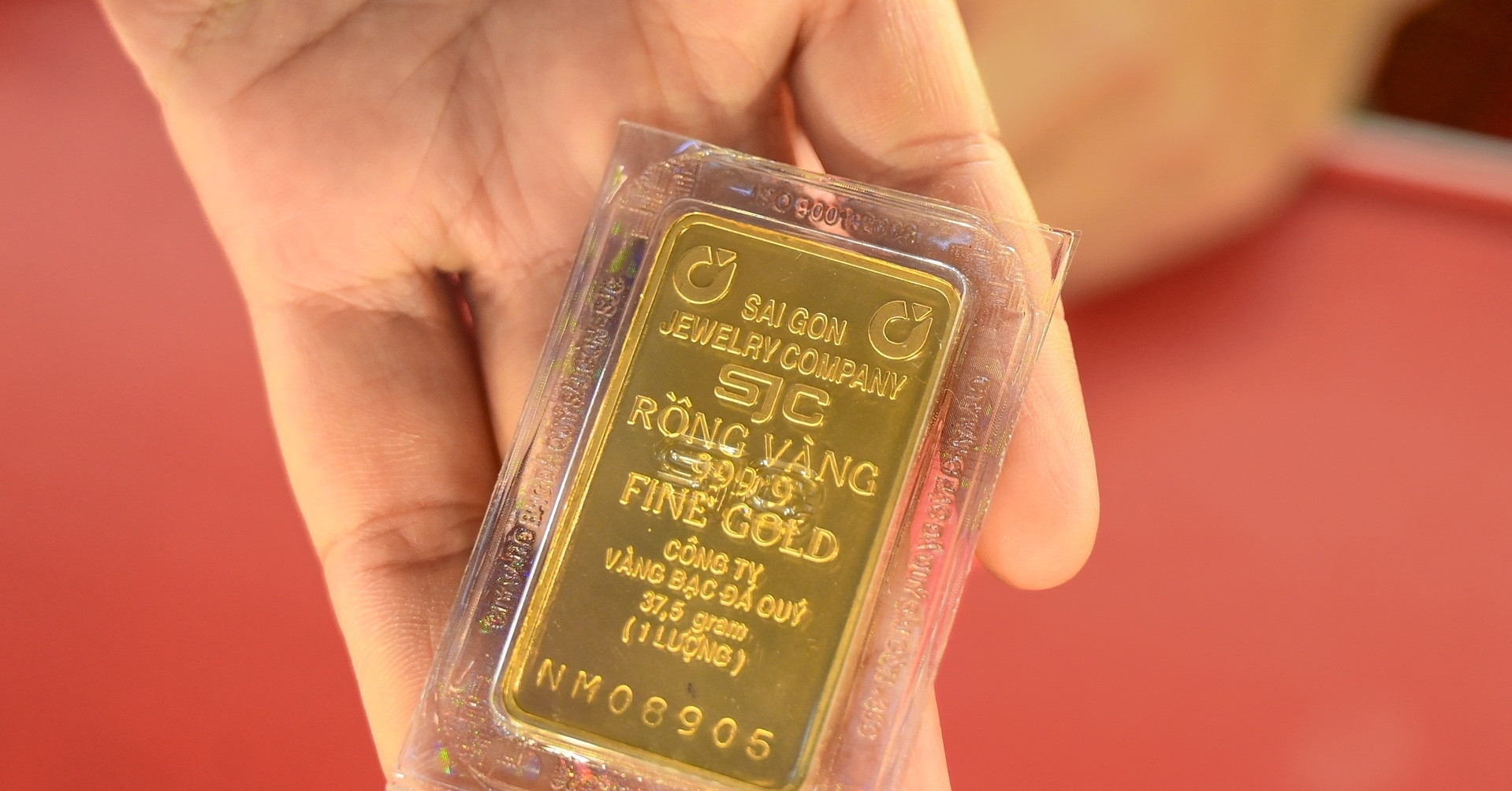 Read more about the article SJC ngược chiều đi lên, thế giới chưa ngừng giảm