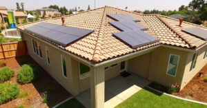 Read more about the article Mặt tối sau làn sóng bùng nổ điện mặt trời ở Mỹ