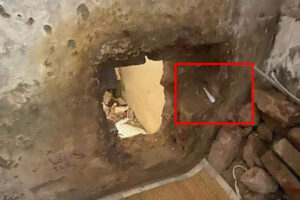 Read more about the article Hai phạm nhân dùng đầu nhọn của bàn chải để khoét tường trại giam