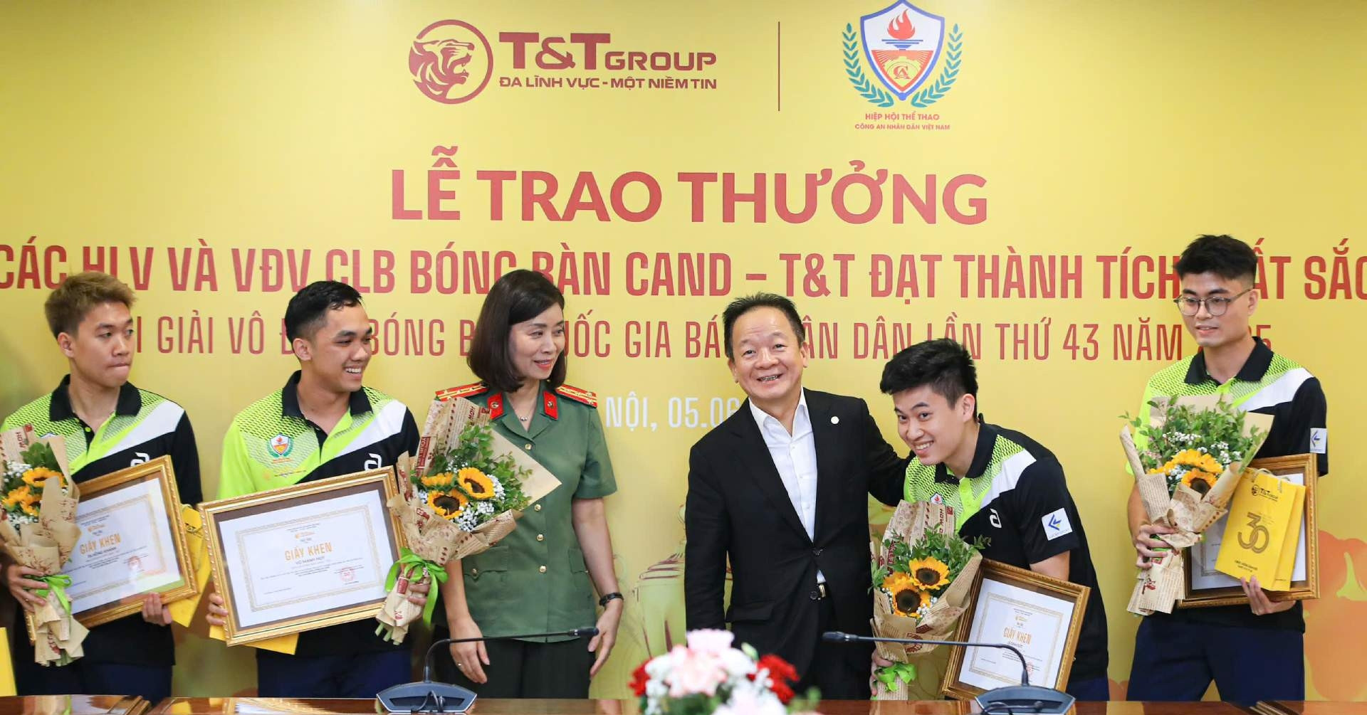 You are currently viewing Bầu Hiển thưởng tiền tỷ cho các tay vợt bóng bàn CAND T&T