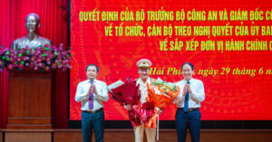 Read more about the article Không để xảy ra bất ổn, lộ khoảng trống an ninh sau sáp nhập