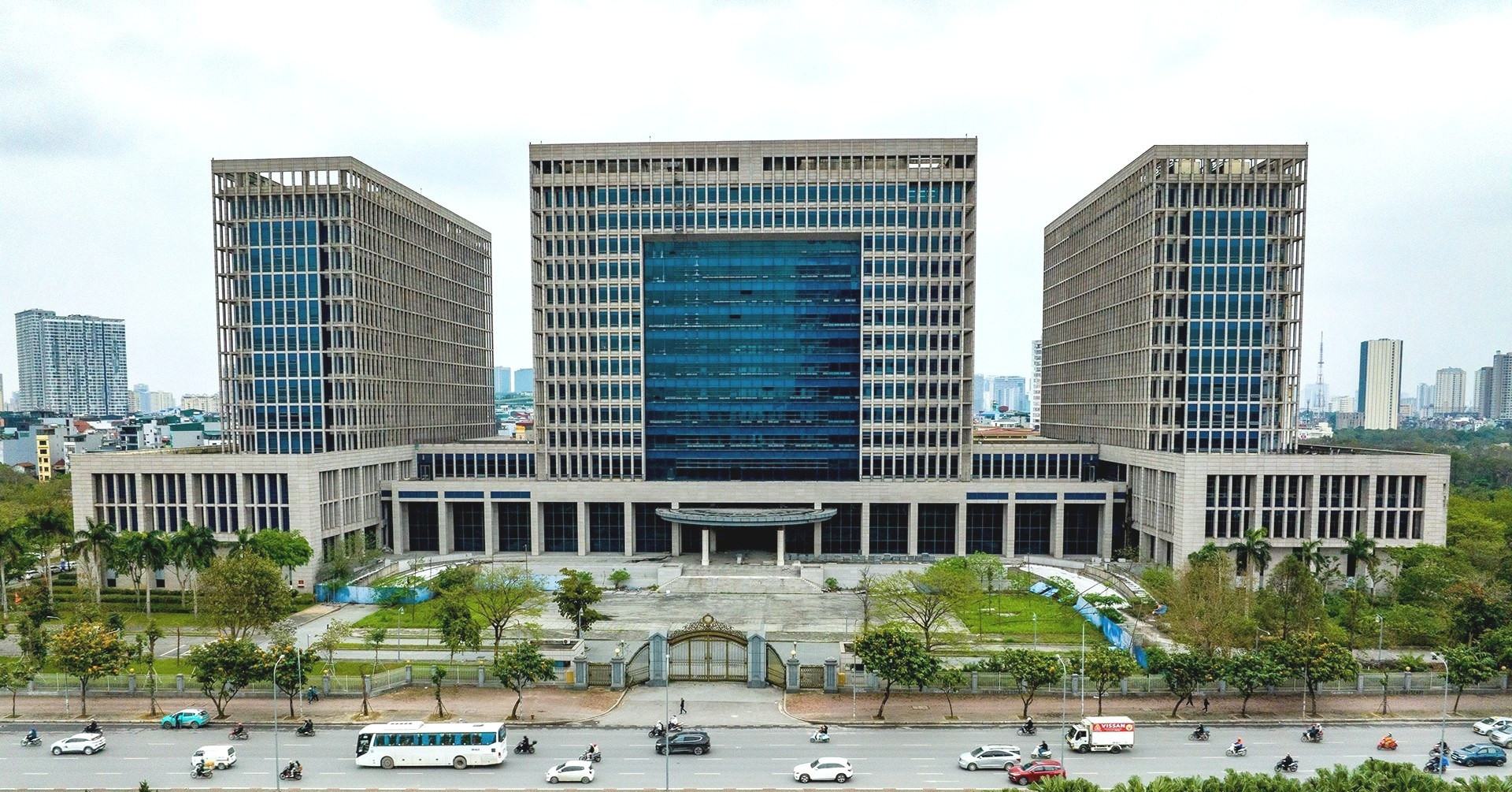 Read more about the article Bộ, ngành phải chịu trách nhiệm nếu để nhà đất dôi dư không có phương án xử lý