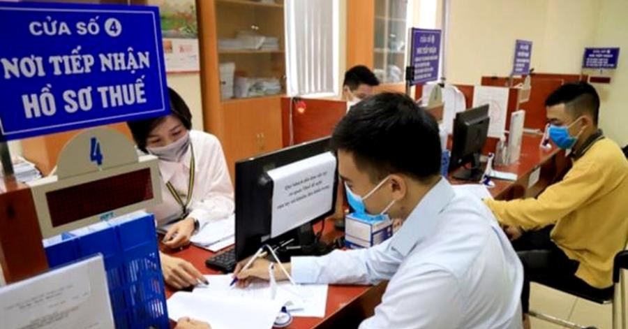 Read more about the article Bộ Tài chính muốn thêm quyền phạt tiền cho công chức thuế