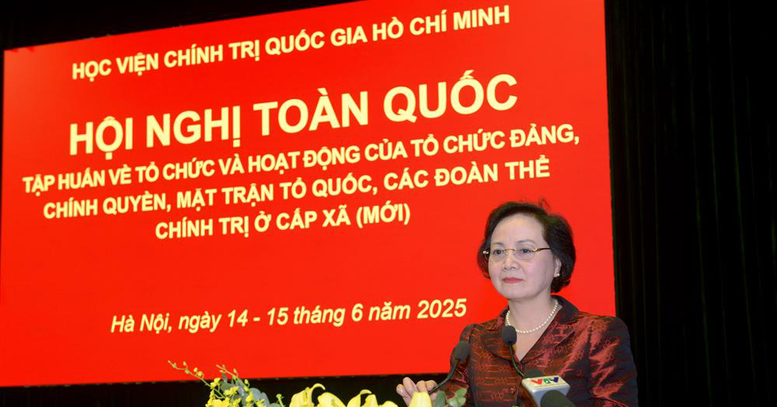 Read more about the article Chủ tịch tỉnh là nhạc trưởng, cấp xã là tuyến đầu hành động
