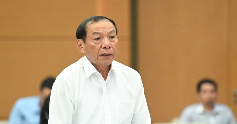 You are currently viewing Đại biểu QH mặc áo có logo tại hội trường không là quảng cáo