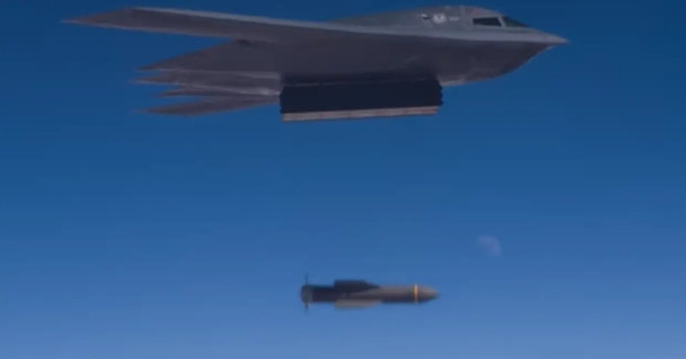 You are currently viewing Bom Mỹ đủ mạnh để phá hủy cơ sở hạt nhân nằm sâu dưới lòng đất của Iran?