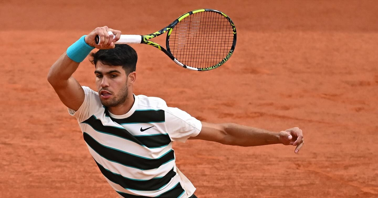 Read more about the article Carlos Alcaraz lần thứ 3 liên tiếp vào bán kết Roland Garros