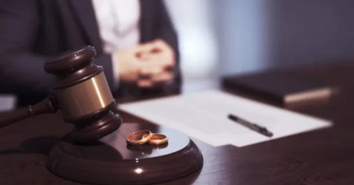 Read more about the article Chê vợ U90 thiếu chí tiến thủ, cụ ông U100 quyết tâm ly hôn