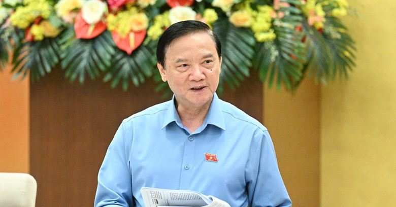 You are currently viewing ‘Có đại biểu QH chuyên trách danh thiếp 3-4 chức danh không rõ bổ nhiệm khi nào’