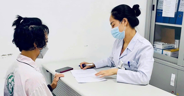 You are currently viewing Con gái đi khám phát hiện bị ung thư, bất ngờ cả mẹ và em trai mắc cùng bệnh