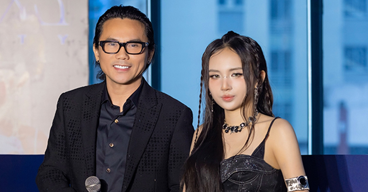 Read more about the article Con gái Thúy Hiền và Tú Dưa xuất hiện gợi cảm, tiết lộ điều xúc động về bố mẹ