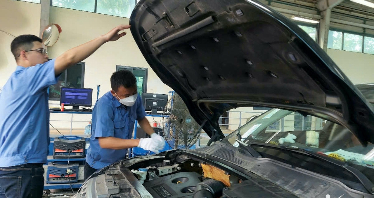 Read more about the article Cục Đăng kiểm kiến nghị ‘gỡ khó’ cho hơn 800.000 xe kinh doanh vận tải