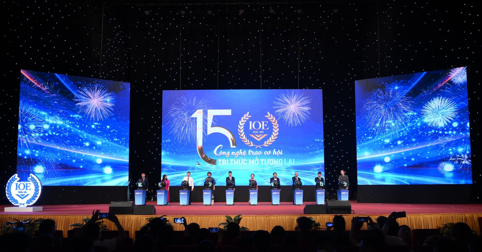 Read more about the article Cuộc thi IOE-dấu ấn 15 năm lan tỏa phong trào học tiếng Anh trực tuyến toàn quốc