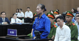 Read more about the article Nói lời sau cùng, cựu bí thư Vĩnh Phúc Hoàng Thị Thuý Lan bật khóc xin tha thứ