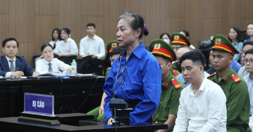 You are currently viewing Nói lời sau cùng, cựu bí thư Vĩnh Phúc Hoàng Thị Thuý Lan bật khóc xin tha thứ