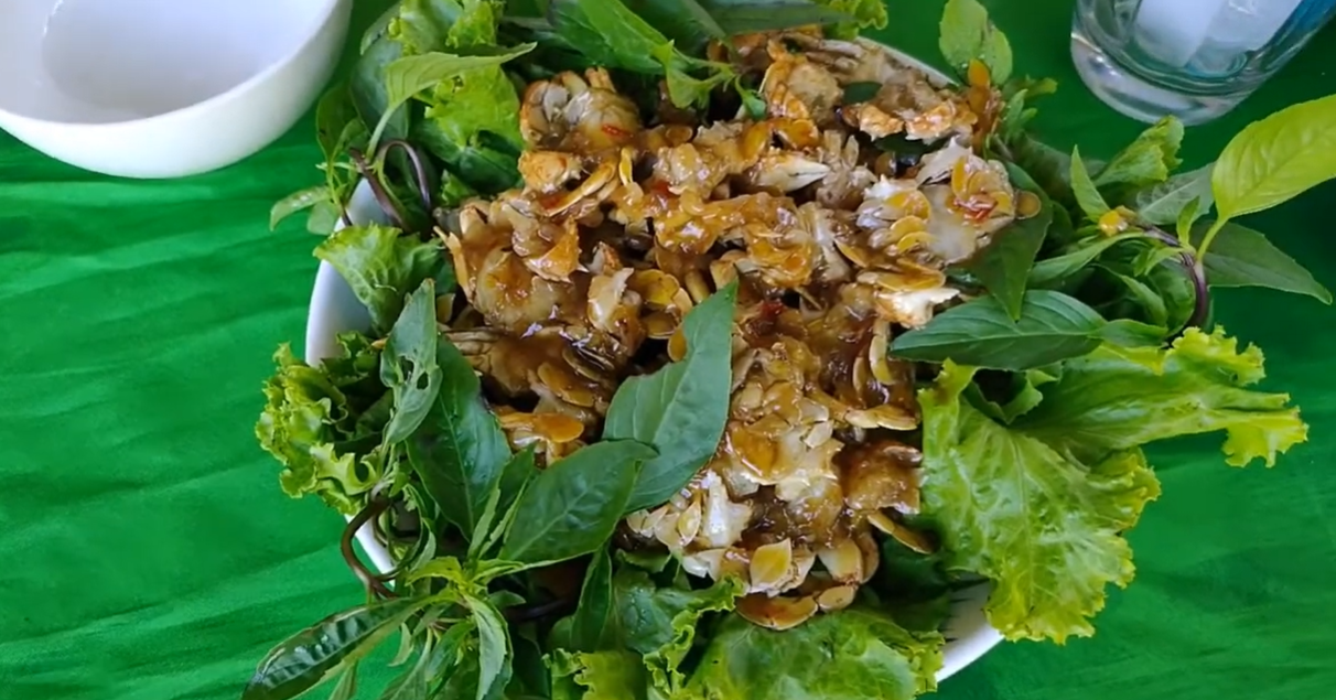 Read more about the article Đặc sản tên lạ ở Quảng Ngãi dạt theo sóng vào bãi, nấu riêu, rang me đều ngon