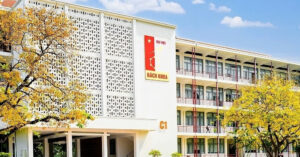 Read more about the article Đại học Bách khoa Hà Nội lên tiếng vụ sinh viên nghi ngộ độc sau bữa cơm quân sự