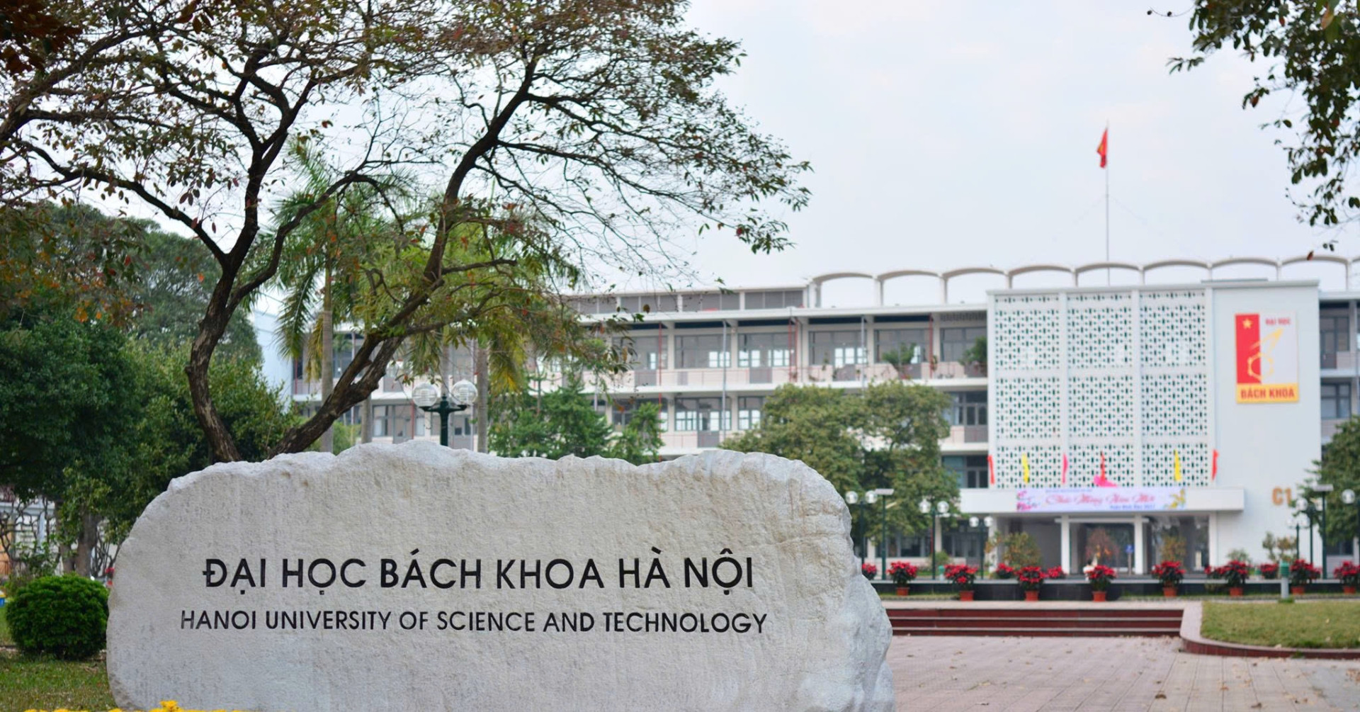 Read more about the article Đại học Bách Khoa Hà Nội tuyển dụng đợt 2 năm 2025