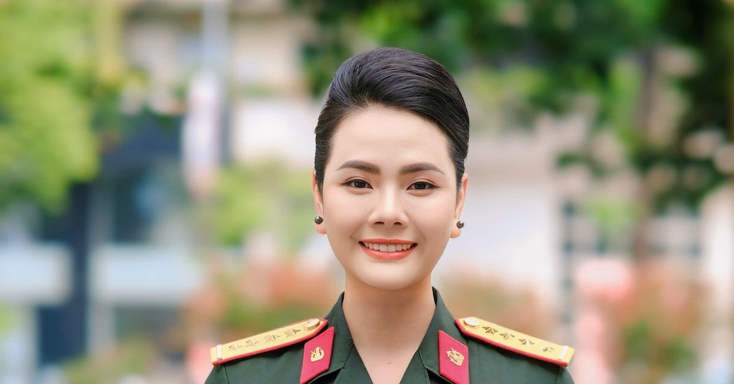 You are currently viewing Đại úy Lương Nguyệt Anh nhận 2 bằng khen của Bộ Quốc phòng