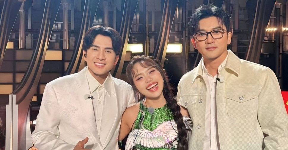 Read more about the article Đan Trường mất thần sắc, phải ‘đền bù’ vì dự show có Tô Hữu Bằng, Phương Mỹ Chi