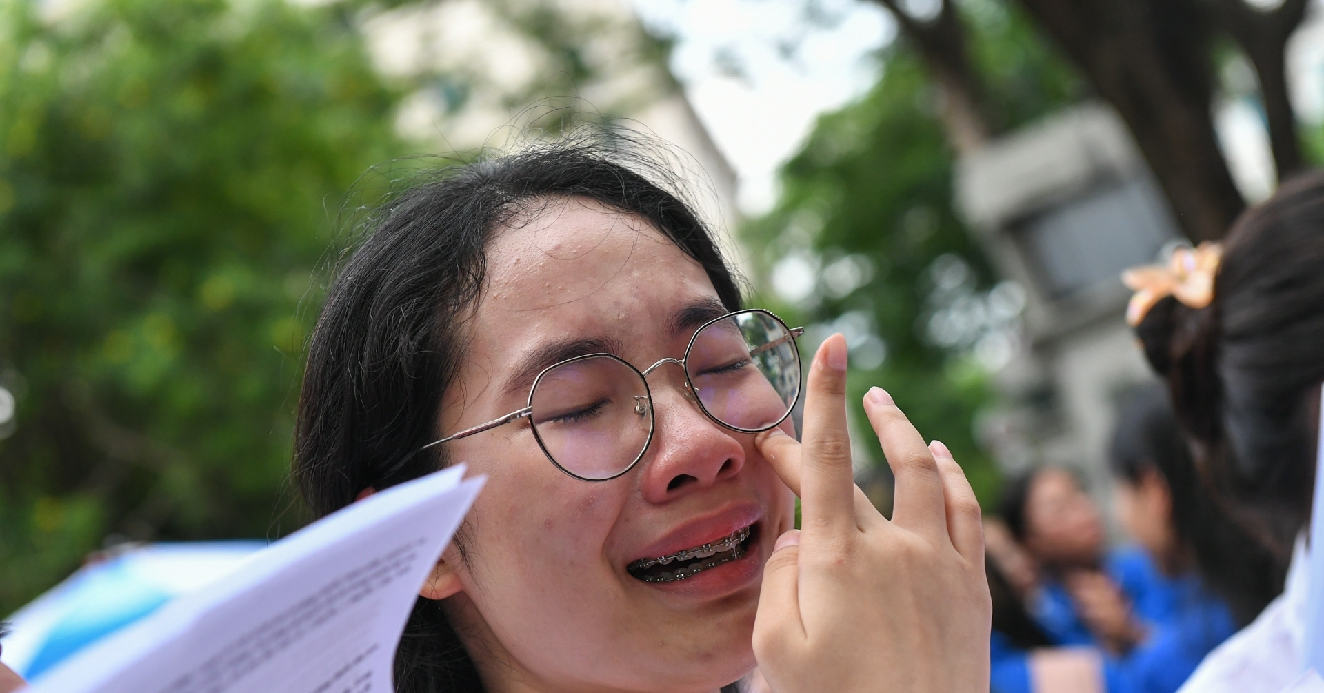 Read more about the article Đề thi Toán tốt nghiệp THPT 2025 có dài như văn và có đáng để thí sinh bật khóc?