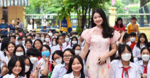 Read more about the article Đề xuất tăng lương gấp đôi, gấp ba cho giáo viên để tuyển người ưu tú nhất