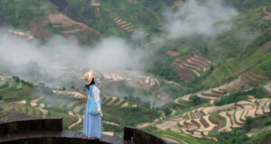 Read more about the article Địa điểm trốn nóng xanh mướt, ngắm mây vờn thung lũng, cách Hà Nội 250km