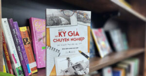 Read more about the article Hồi ký đời ký giả chuyên nghiệp của nhà báo Hoàng Kiếm Nam