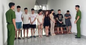 Read more about the article Đối tượng rủ bạn cùng dùng ma túy giấu trong nhà hơn 500 chiếc iPhone đời cũ