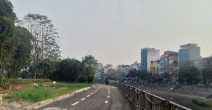 Read more about the article Đường dành cho xe đạp ‘vắng lặng’ giờ cao điểm, sao không cho xe máy đi vào?