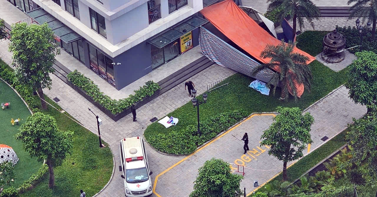 You are currently viewing Em trai bất lực nhìn anh nhảy từ tầng 39 chung cư ở Hà Nội sau tiếng gào thét