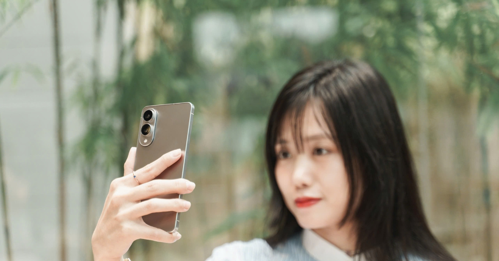 You are currently viewing Galaxy S25 Edge – chuẩn mực mới cho người yêu cái đẹp và công nghệ