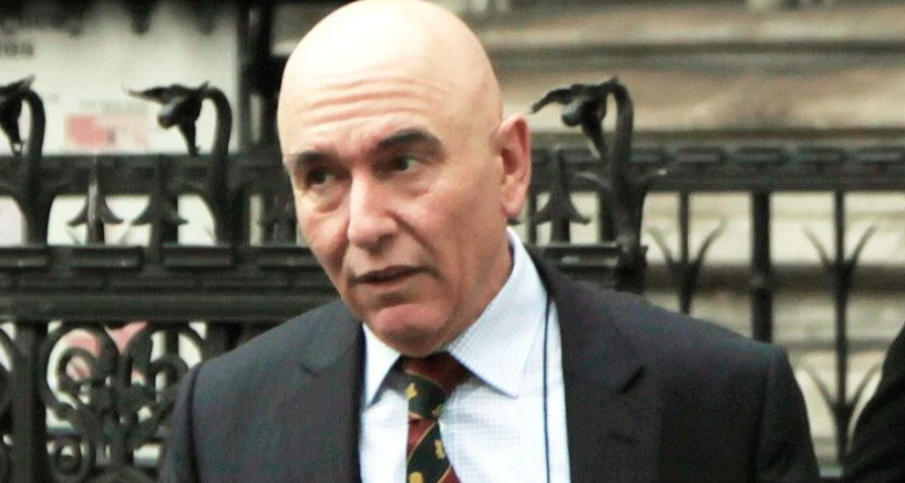 You are currently viewing Giáo sư Cambridge bị tố ‘giả ngốc’ để được bồi thường tới 35 tỷ đồng