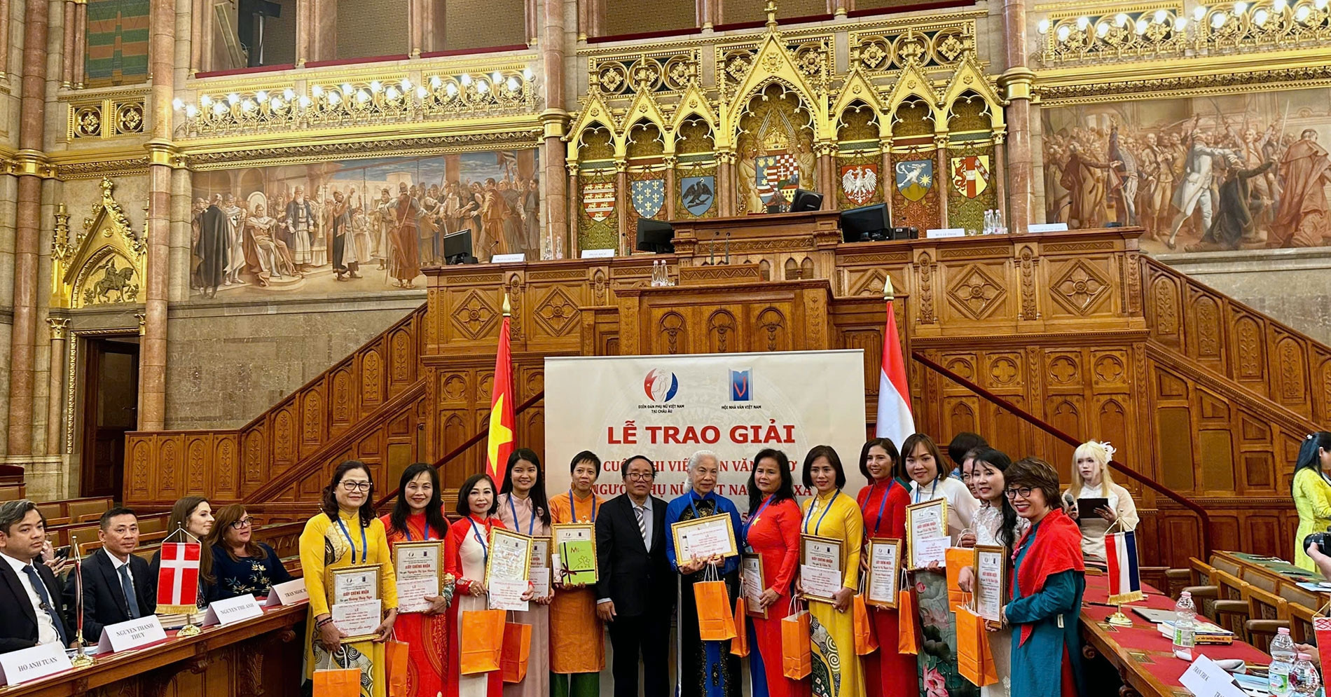 You are currently viewing Hành trình kết nối tâm hồn của những phụ nữ Việt xa xứ