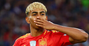 Read more about the article Hãy trao ngay Quả bóng vàng cho Lamine Yamal