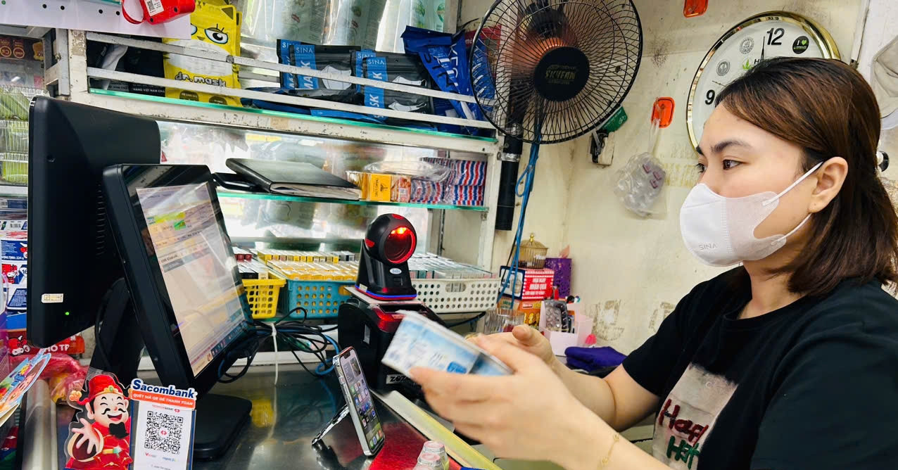 Read more about the article Hộ kinh doanh loay hoay với hóa đơn điện tử khởi tạo từ máy tính tiền