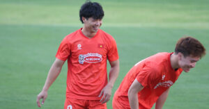 Read more about the article Hoàng Đức nói lời xúc động chia tay Công Phượng